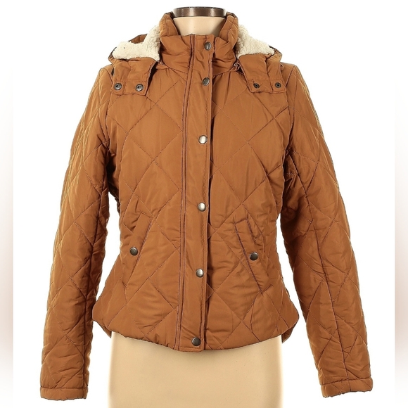 Love Tree Jackets & Blazers - LOVE TREE Tan Quilted Zip-Up Jacket with Fleece Lined Hood Size Medium